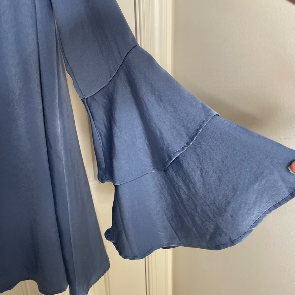 Lulu's Blue Ruffle Sleeve Top | M - Picture 6 of 12